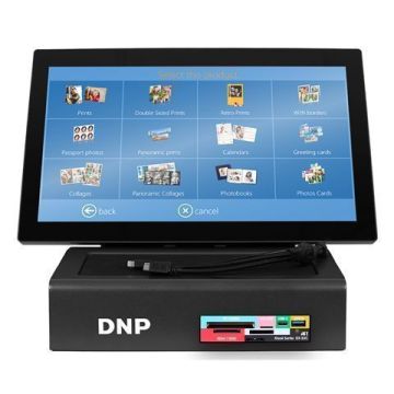 DNP DT-T90 digitālais kiosks