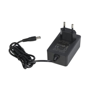 Quadralite 16,8V 2A AC adapteris, paredzēts RGB SmartStick 36