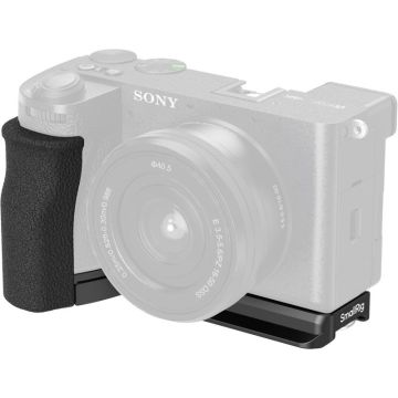 SmallRig 5061 L-formas montāžas plāksne ar silikona turētāju paredzēta Sony A6700
