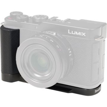 SmallRig 5700 L-veida montāžas plate ar rokturi paredzēts Panasonic Lumix L10 melna