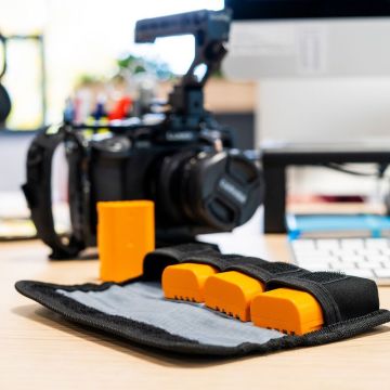 Caruba battery holder Pro 4 pieces black