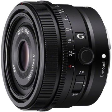 Sony FE 40mm f/2.5 G objektīvs