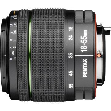 Pentax DA 18-55mm f/3.5-5.6 AL WR objektīvs