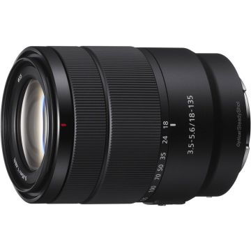 Sony E 18-135mm f/3.5-5.6 OSS objektīvs melns