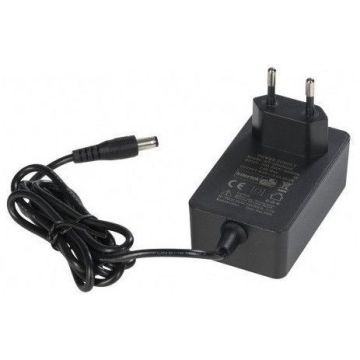 Quadralite 12V 2A maiņstrāvas adapteris, paredzēts Thea LED