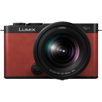Panasonic Lumix DC-S9 + 20-60mm, sarkana