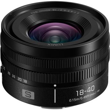 Panasonic Lumix S 18-40mm F/4.5-6.3 objektīvs