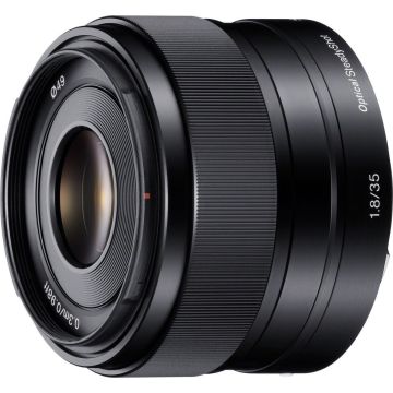 Sony E 35mm f/1.8 OSS objektīvs