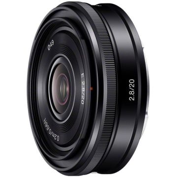 Sony E 20mm f/2.8 objektīvs