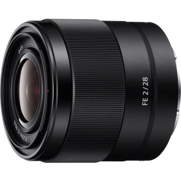 Sony FE 28mm f/2.0 objektīvs