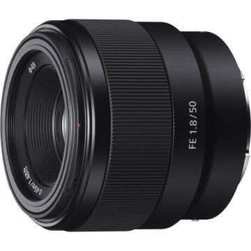 Sony FE 50mm f/1.8 objektīvs