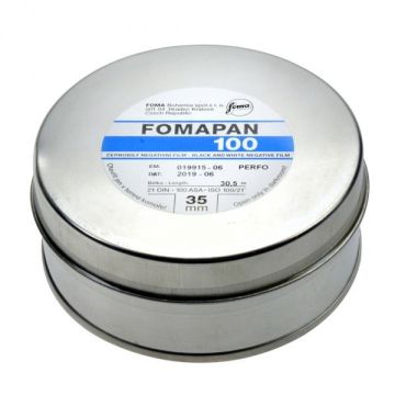 Foma Fomapan 100 35mm/30.5 m black and white film roll