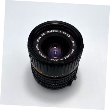 Canon FD 4/35-70mm Objektīvs