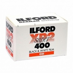 Ilford XP 2 Super 135/36 C-41 procesa melnbaltā filma