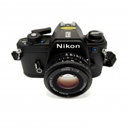 Nikon EM ar 1.8/50mm E objektīvu